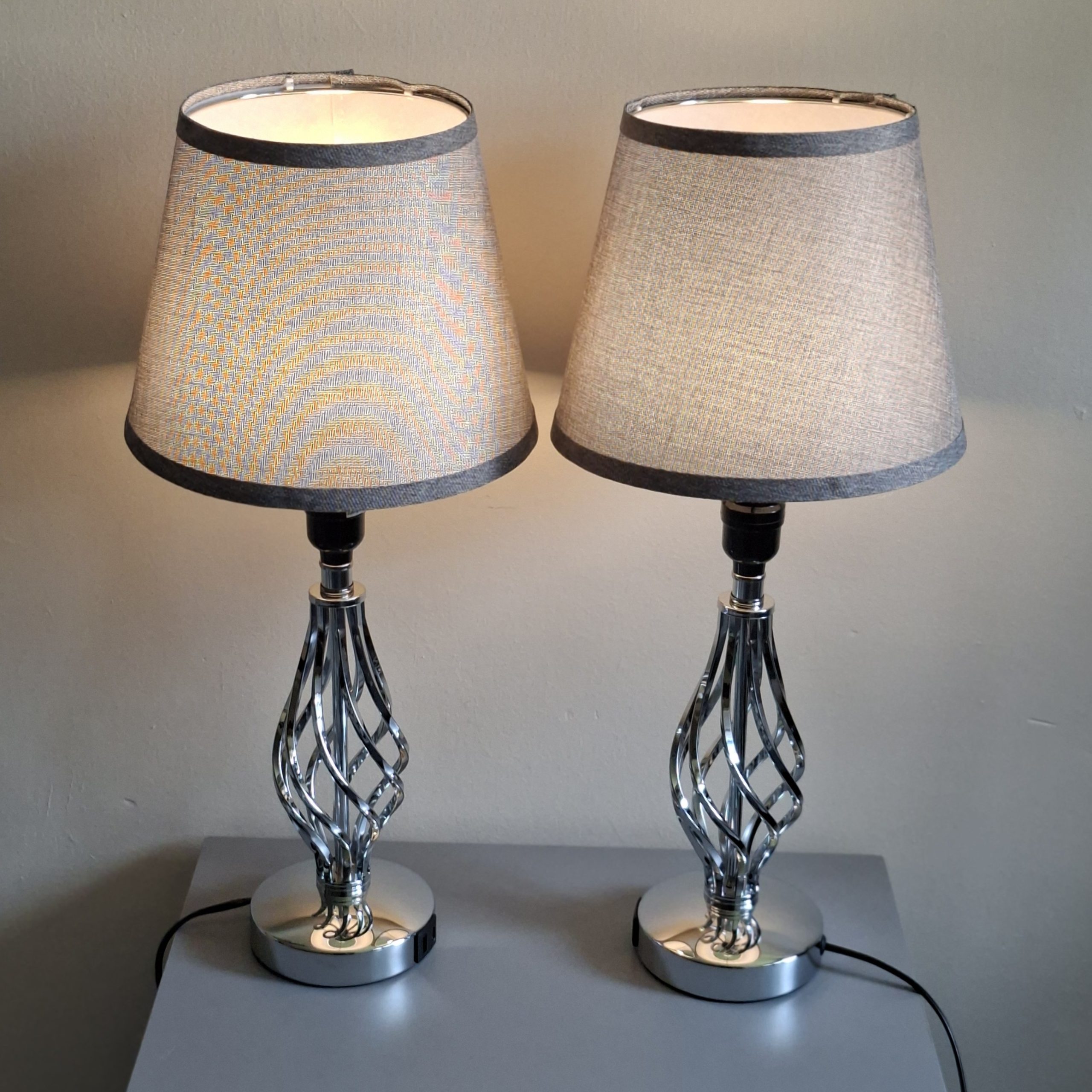Touch control bedside lamps set of 2 lit working